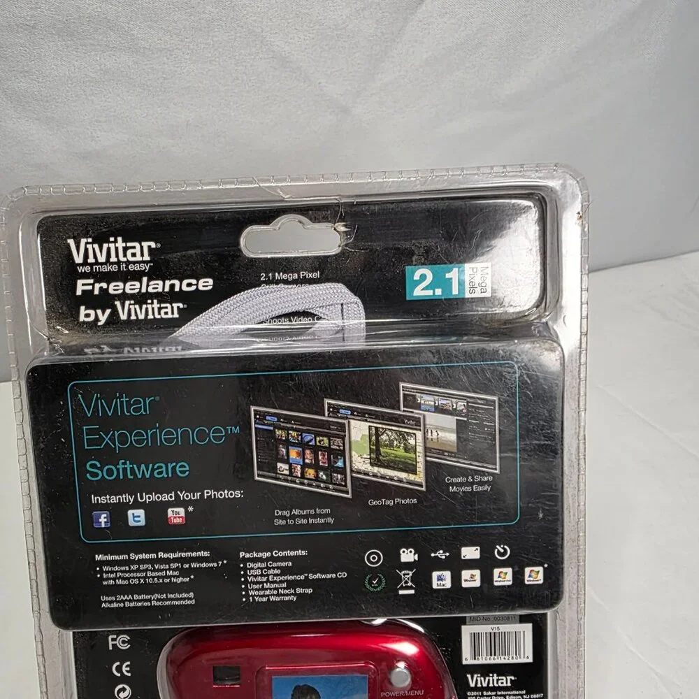 Y2K Vivitar Freelance 2.1MP Digital Camera Red 2000s Digicam Aesthetic